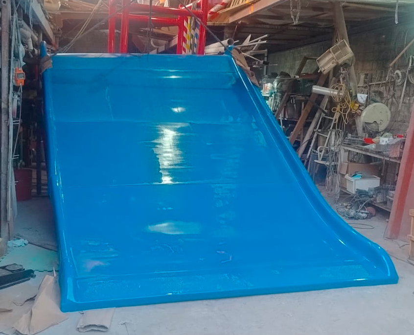 Juegos Infantiles fabricados con Materiales como Madera y Plástico altamente resistentes.